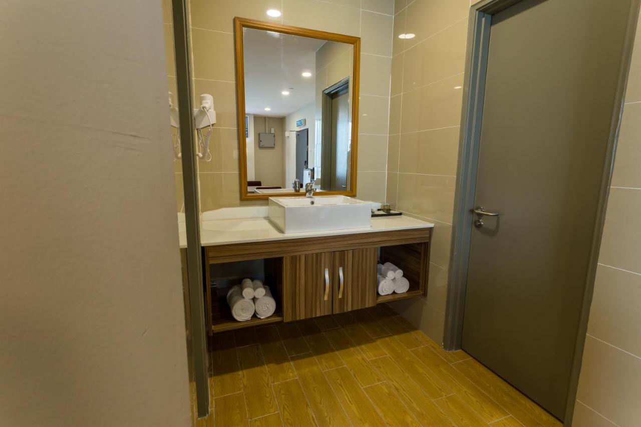 D Gateway Perdana Hotel Банги Экстерьер фото